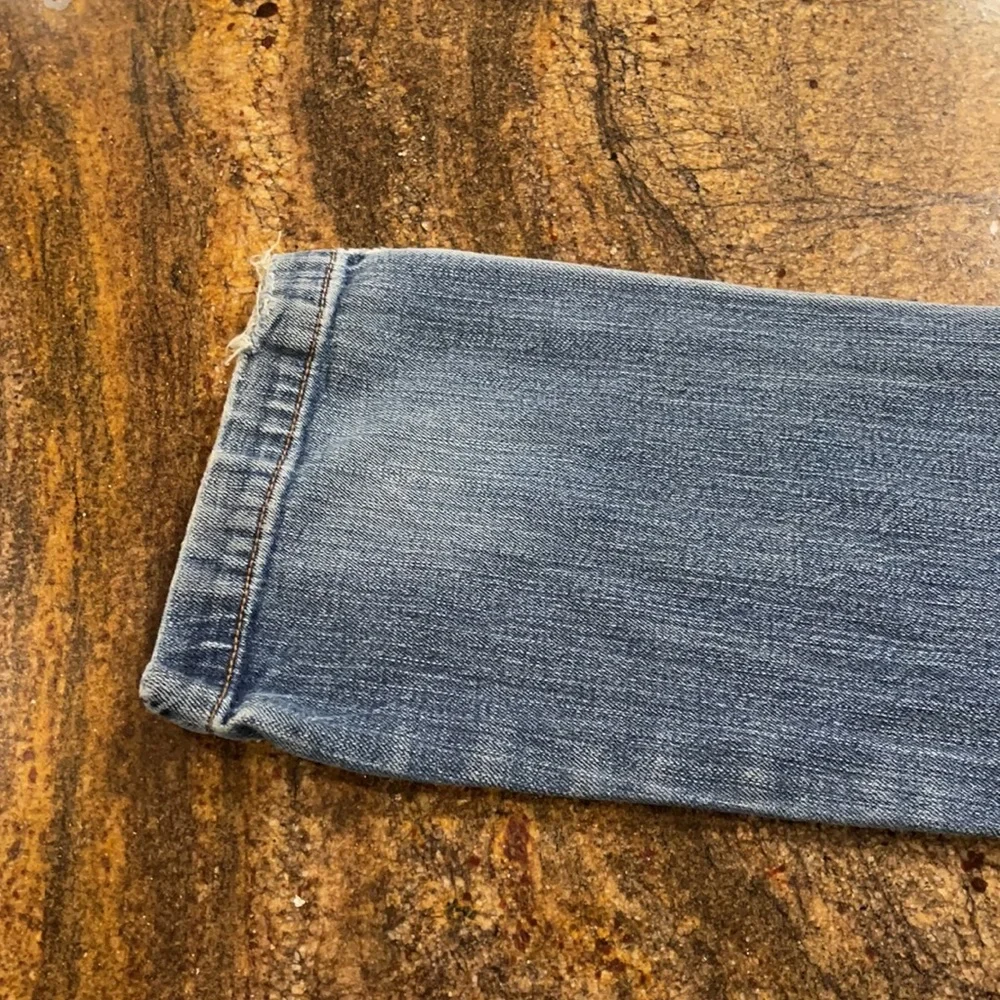 Junior Wallflower Jeans size 5 w/ sparkle patches‎